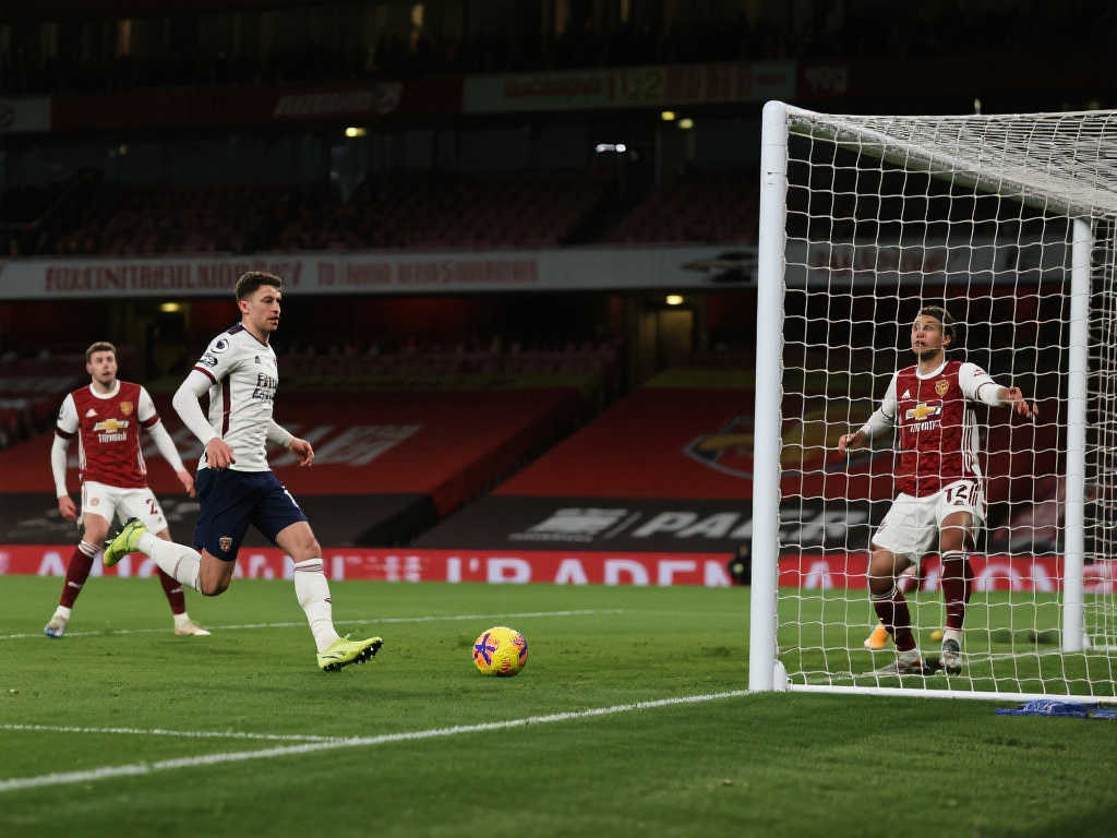 推动中国足 推动中国足